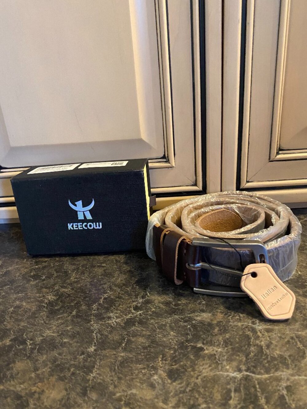 Keecow 100% Italian Cow Leather Belt New with Tags